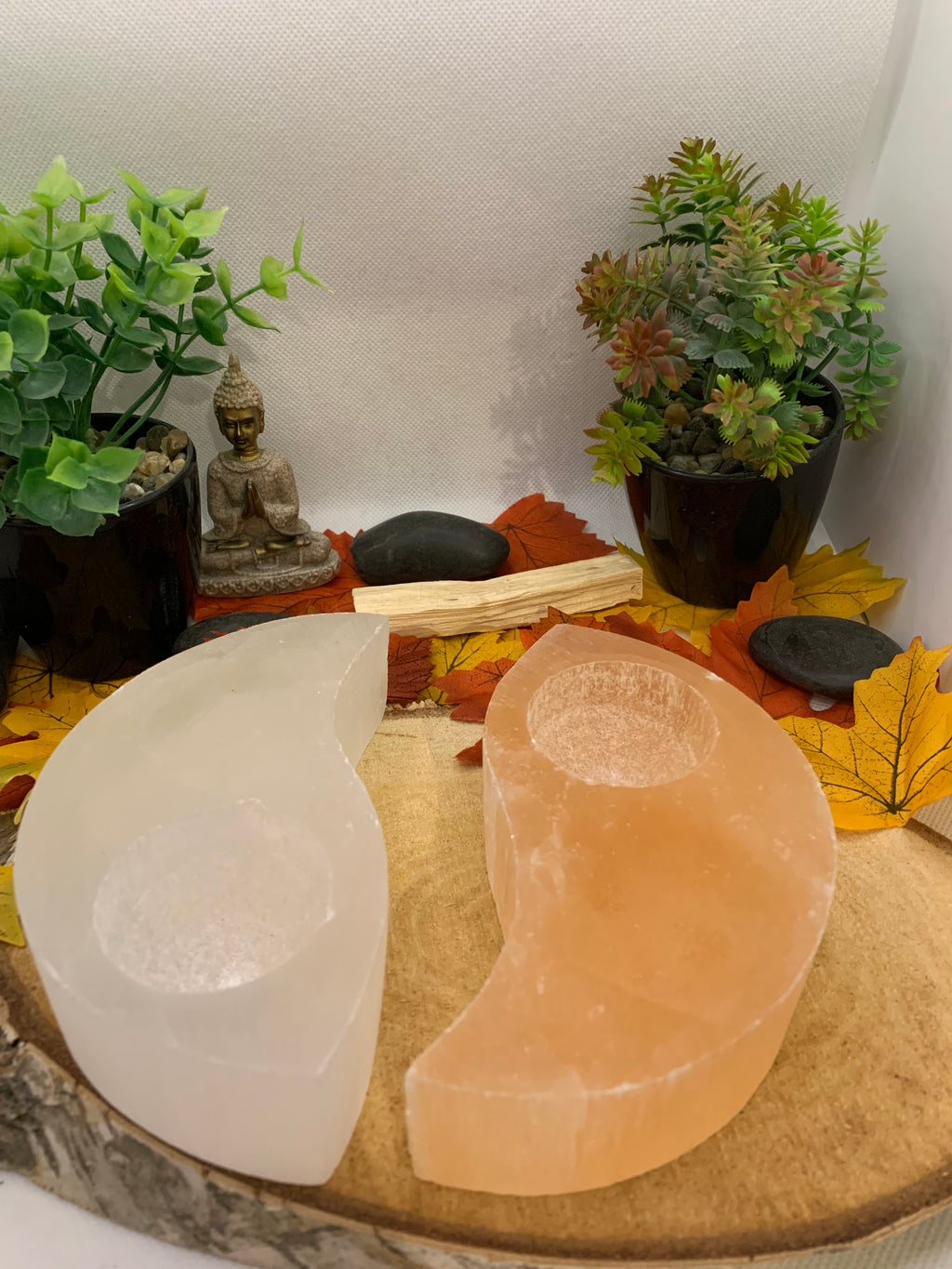 Harmonie lumineuse - Support de bougies yin-yang en sélénite